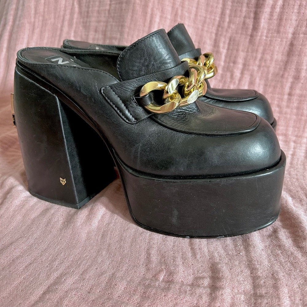 Naked Wolfe Platform Famous Sugar Heels SIZE 40 Mules Chunky Gold Chain Bratz